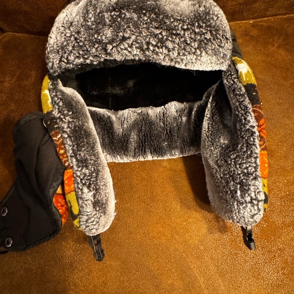 Cozy Black and Multicolor Kids Winter Hat - Picture 4 of 7